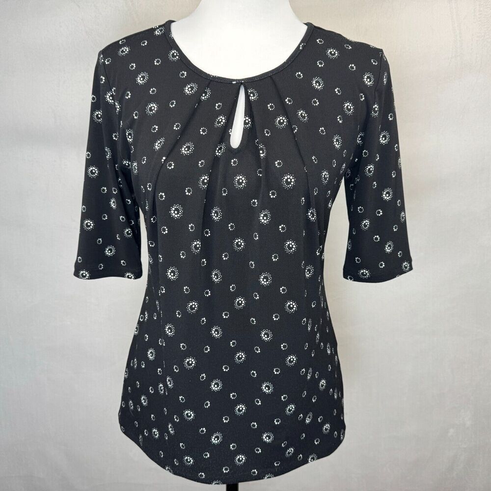 Premise Studio Top Sz S Black White Round Keyhole Neckline Elbow Length Sleeve
