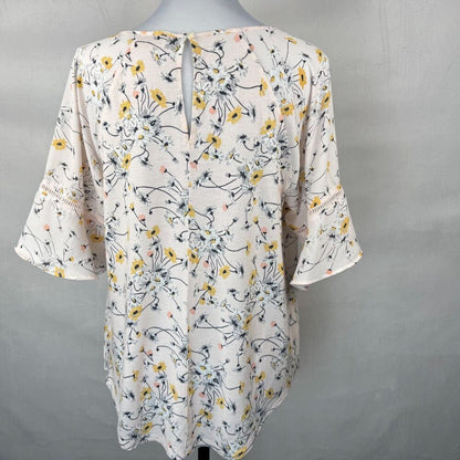 Loft Ladies Blouse Sz M Pink Floral Ruffle 3/4 Length Sleeve Ladder Trim Career