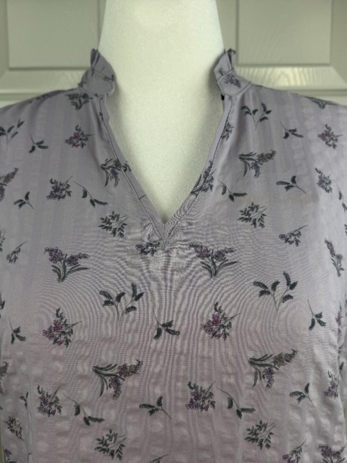 NWT Modern Ambition Purple Ruffle Collar Sleeveless Textured Blouse Small B2255