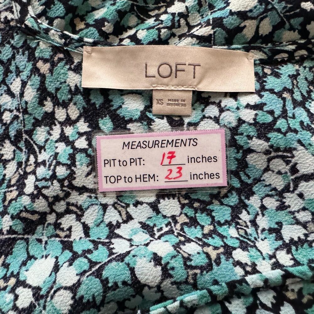 LOFT  Top Sz XS Black Multicolor Floral Sleeveless Peplum Ruffle VNeck