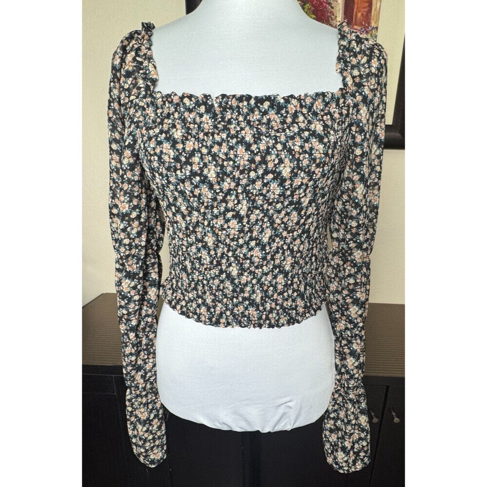 Wild Fable Top Sz M Cropped Black Floral Square Neck Long Sheer Sleeve Lined