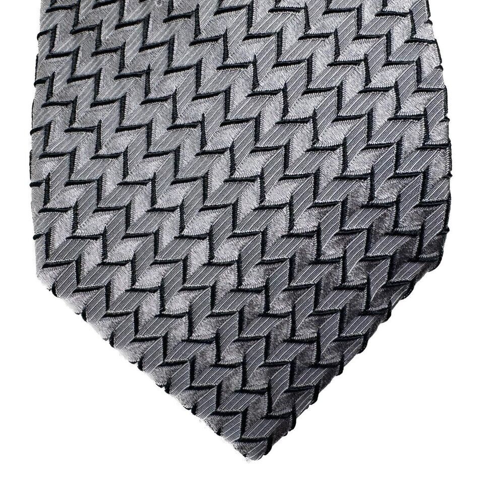 Bugatchi Uomo Tie Necktie Gray Black Luxury 100% Silk Made In Italy 58"x3.5"