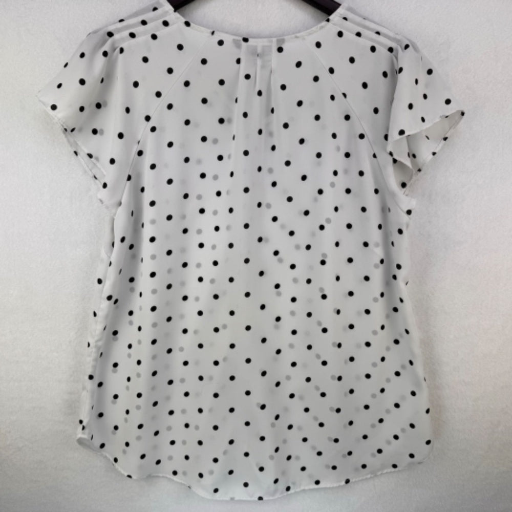 Zac and Rachel Ladies Top Sz M Tank Cap sleeve pleated shoulder polka dot