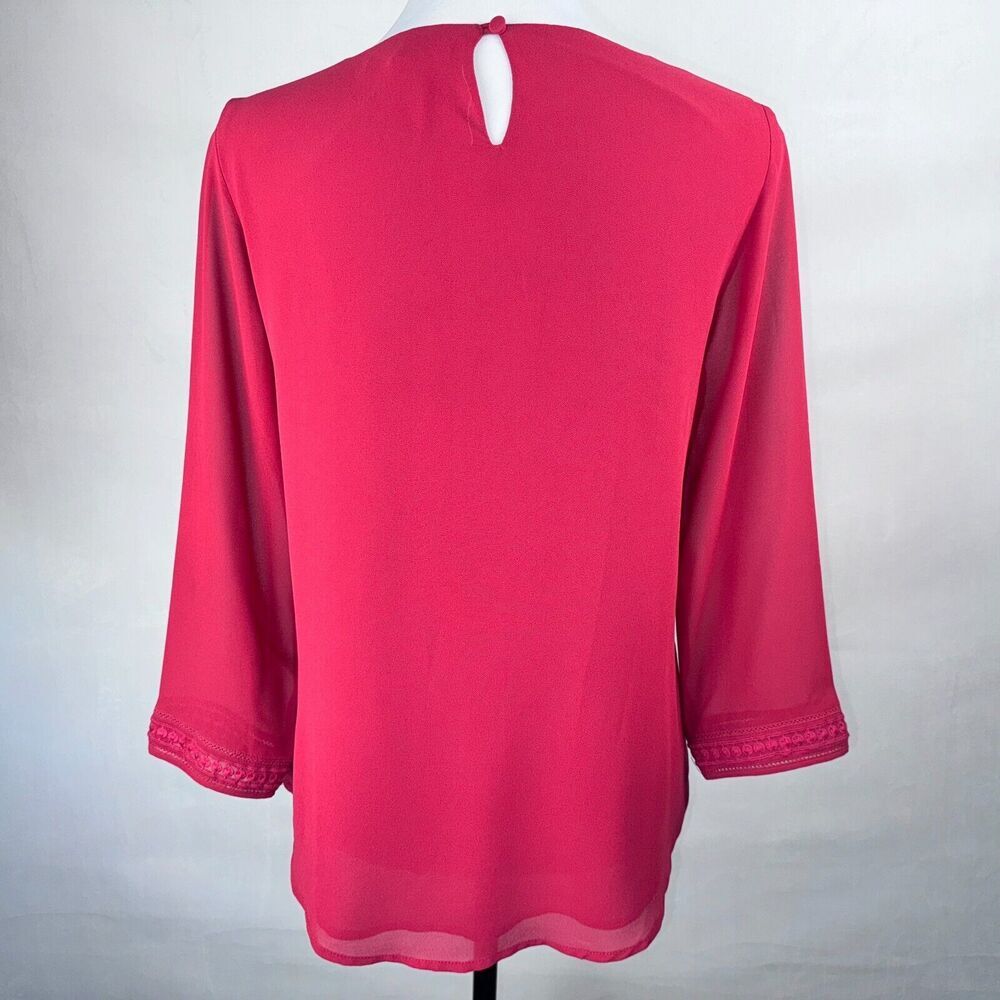 Naked Zebra Blouse Sz M Round Neck Keyhole Back Embroidered 3/4 sheer sleeves