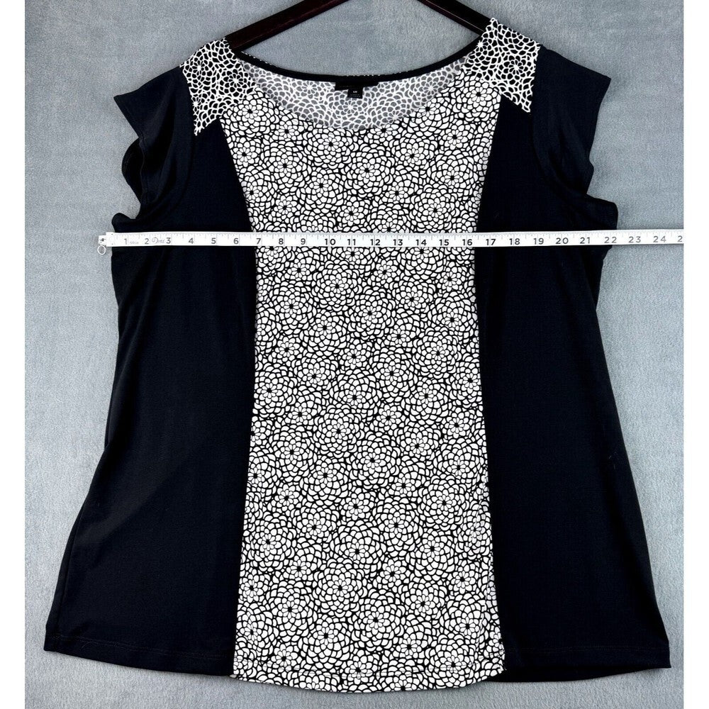 Worthington Women Black and White print Short Sleeve Top - Size 1X