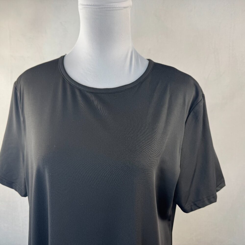 BloomChic Women Top NWT US 14 Black Knit Asymmetrical Hem Short Sleeve Crew Neck