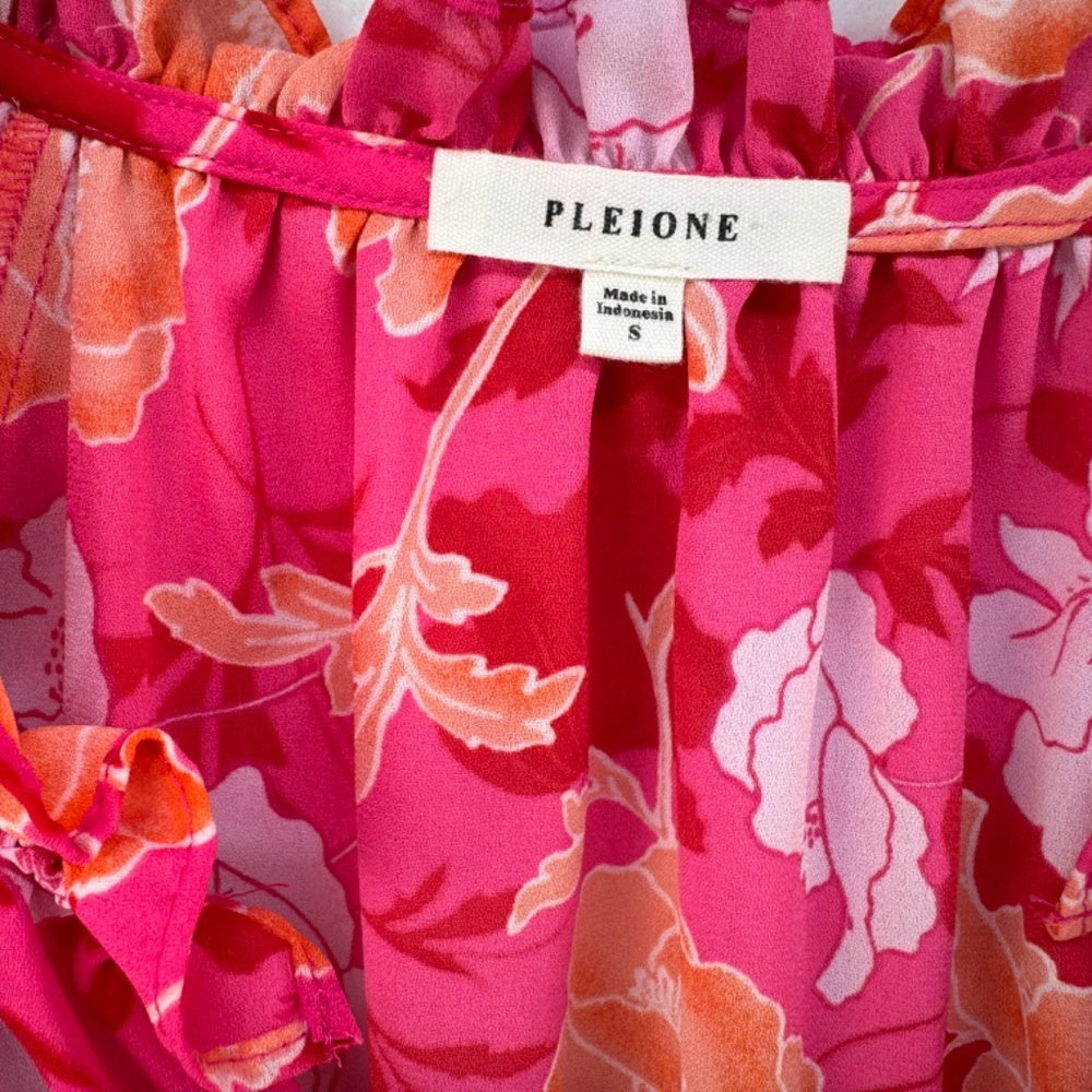 Pleione Top Sz S Pink with Floral Print Flutter Short Sleeve Ruffled Neckline