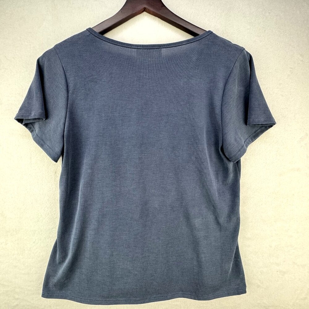 Lavender Field Blouse Women Size Medium Blue princess cut