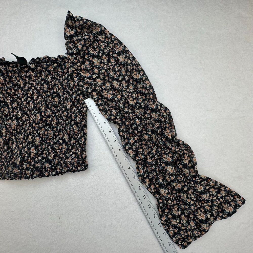 Wild Fable Top Sz M Cropped Black Floral Square Neck Long Sheer Sleeve Lined