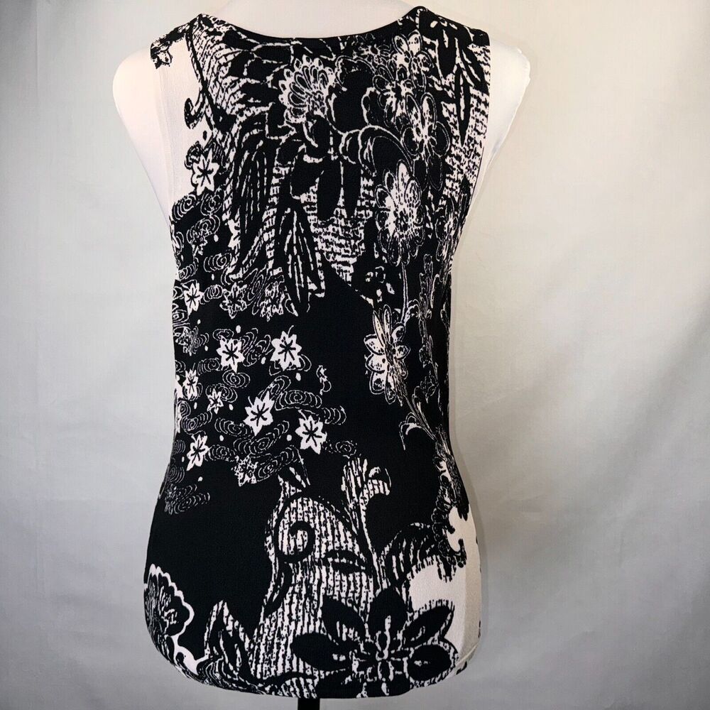 Alberto Makali Knit Top Sz M attached flowers with some Beads scoop neck