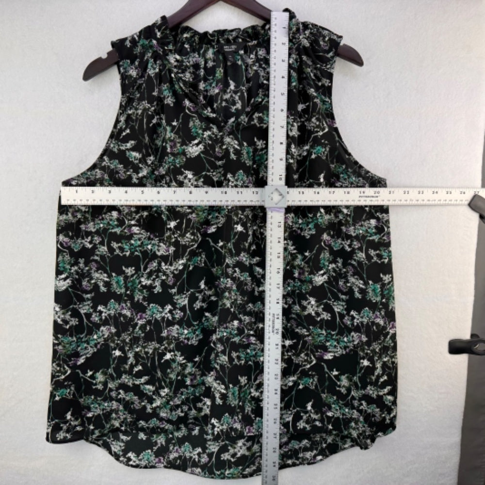 Simply Vera Wang Top Sz 0X Ruffled split neckline sleeveless black floral