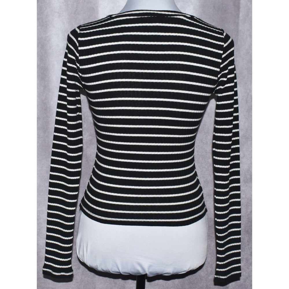 Forever 21 Womens Top Black and White stripes Stretch  V-Neckline - Size Small