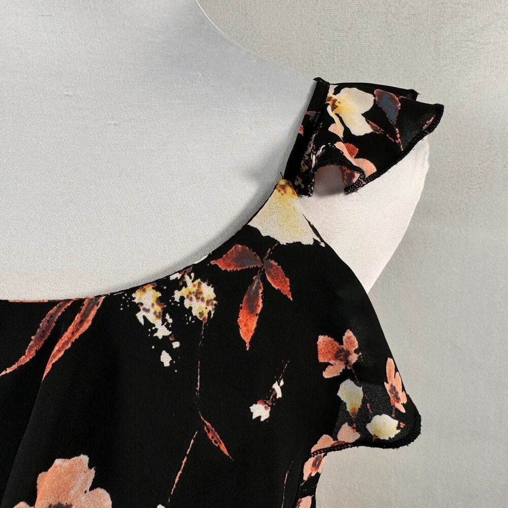 Maurices Floral Tank Sz S Black Peach Yellow Ruffled neck spaghetti straps