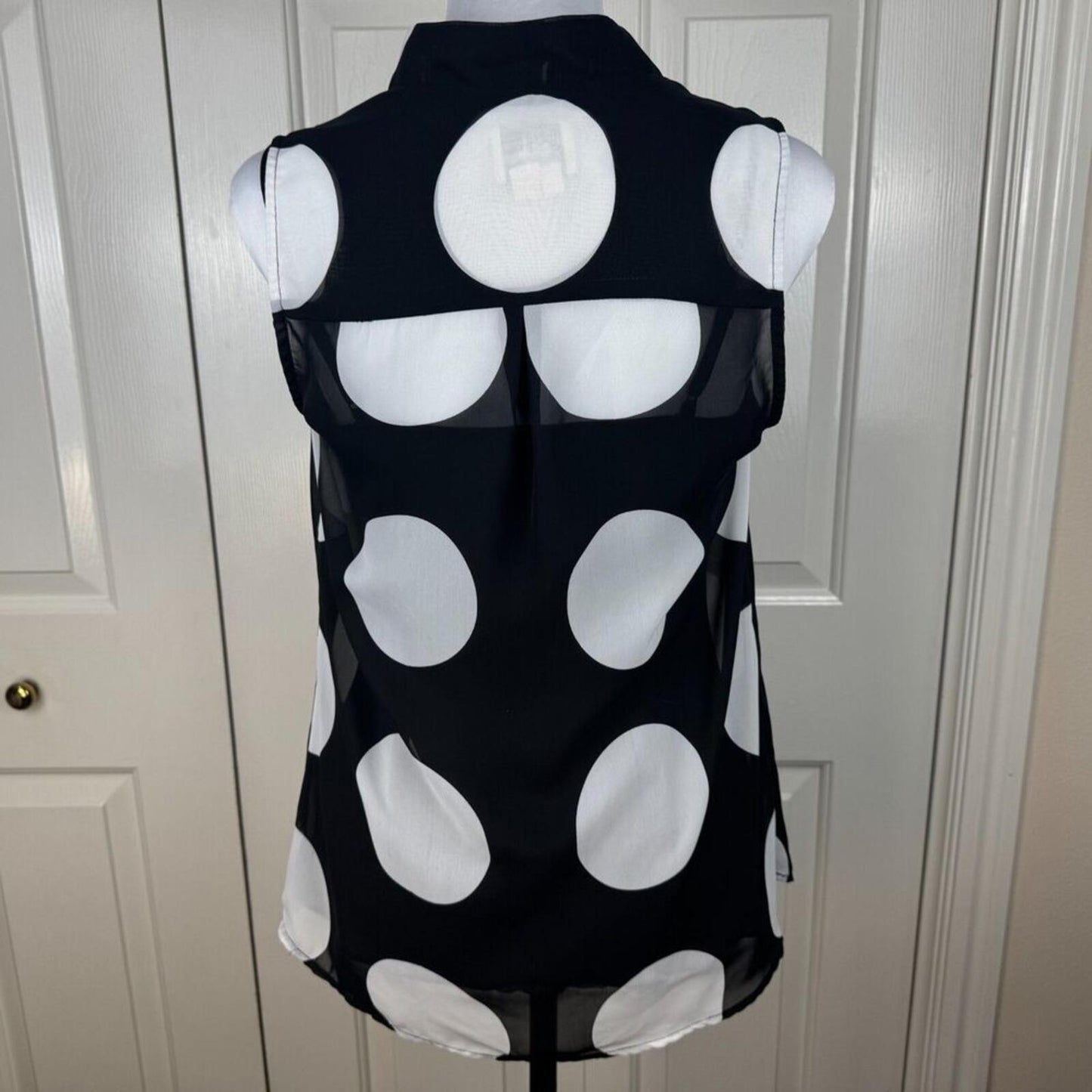 ECI Blouse Sz S Sheer Black White Large Polka Dot Front Buttons VNeck Sleeveless