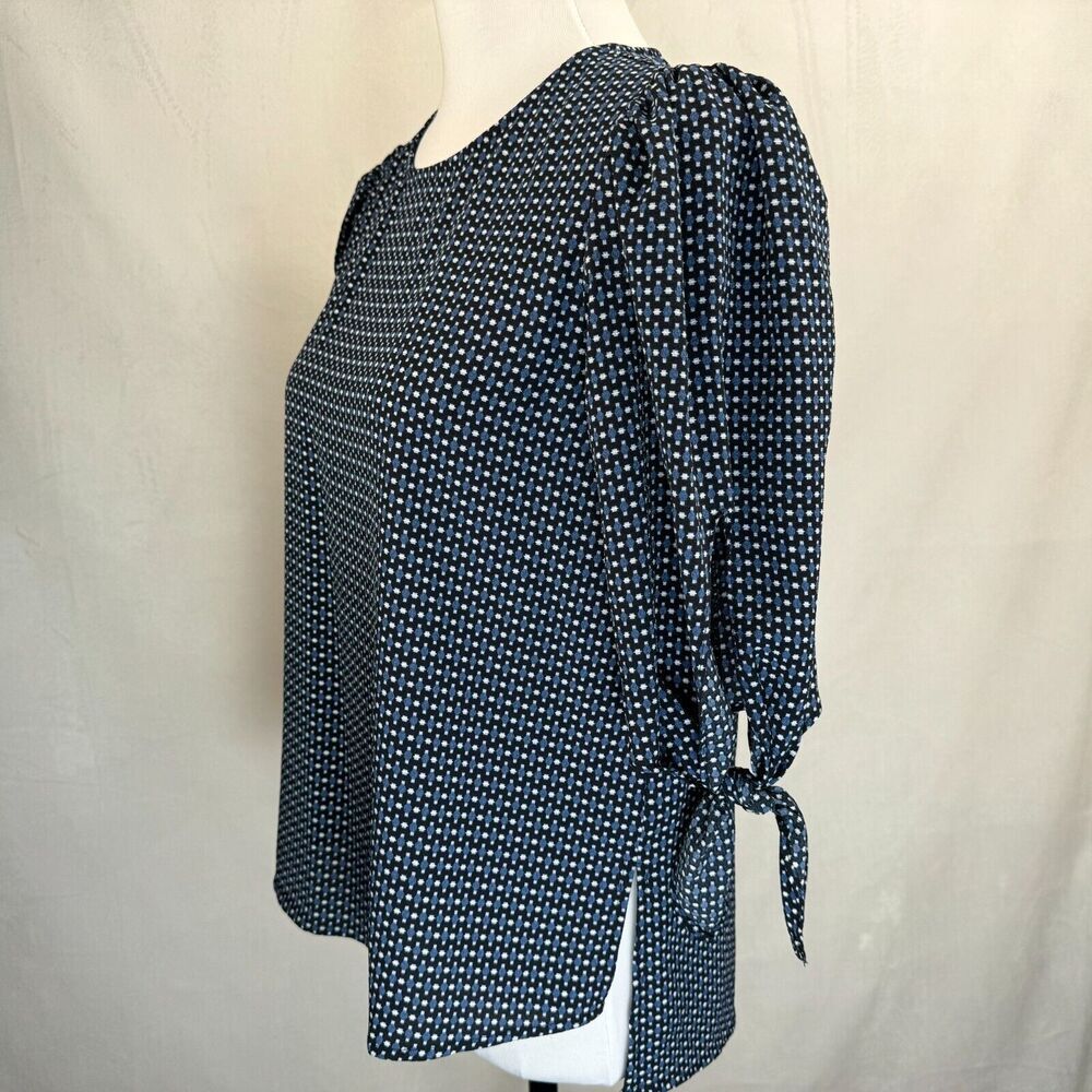 CeCe Ladies Top Sz XS Black Print Blue White Crew Neck Keyhole Tie Sleeve