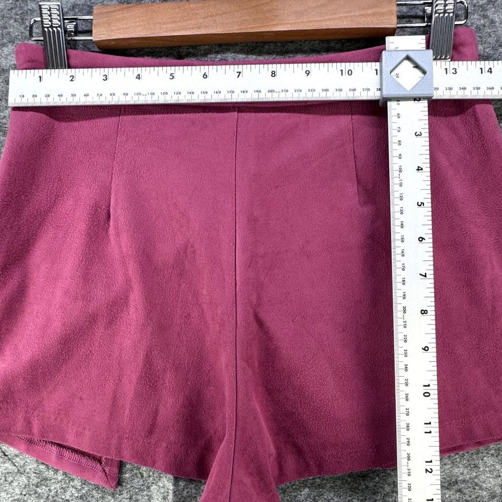 Forever 21 Skort Dark Pink Suede Feel Side Zip Up Skirt Front Shorts back Size M