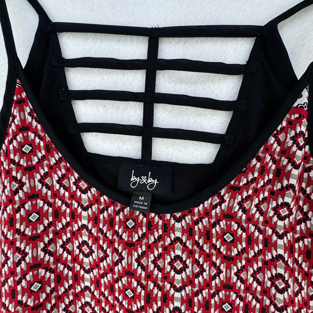 By and By Top Juniors Women Size Medium Pullover Round neck red black