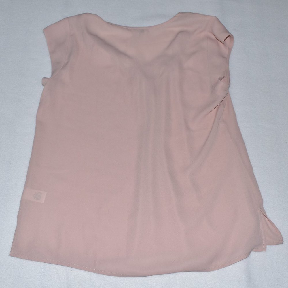 DR2 Daniel Rainn Sz S Short Sleeve Scallop Lace Trimmed V-Neck Sheer Peach