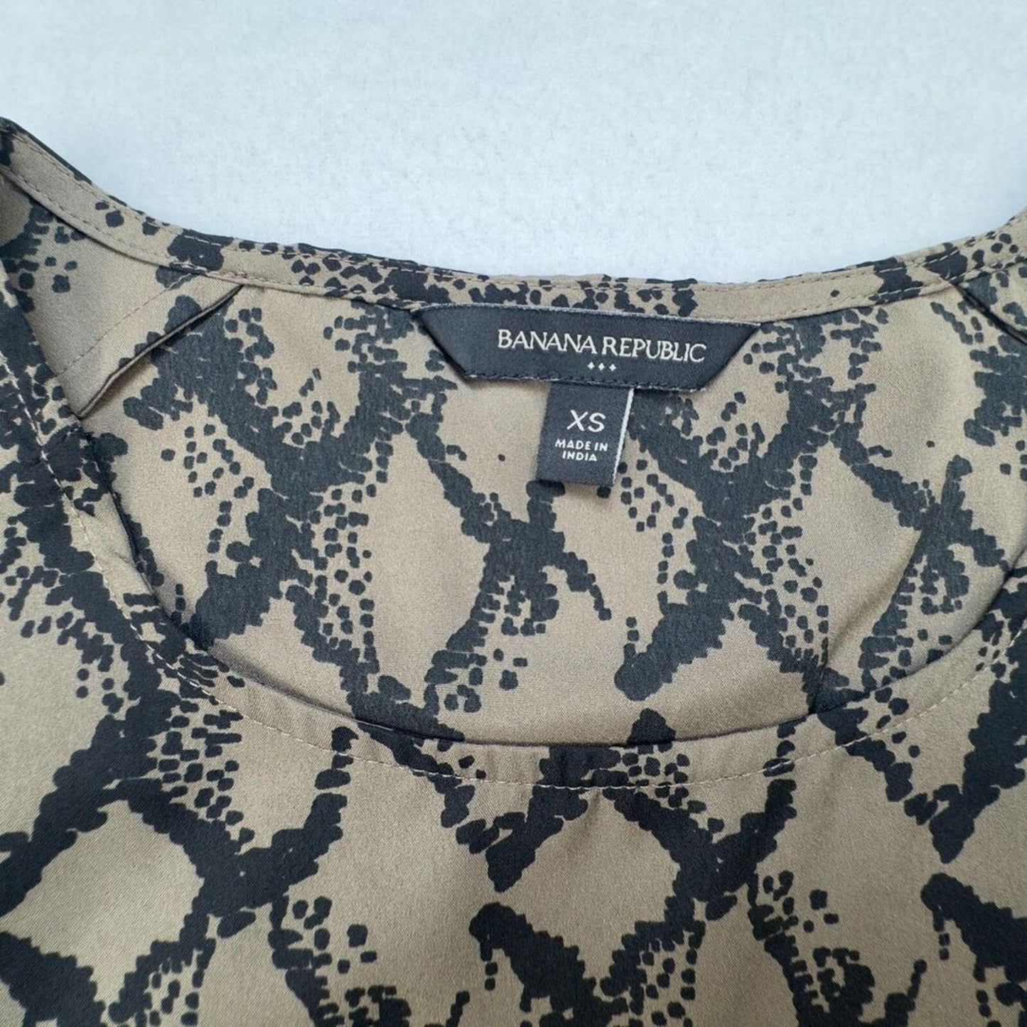 Banana Republic Top Sz XS Brown Black Print Sleeveless Semi Sheer Round Neck