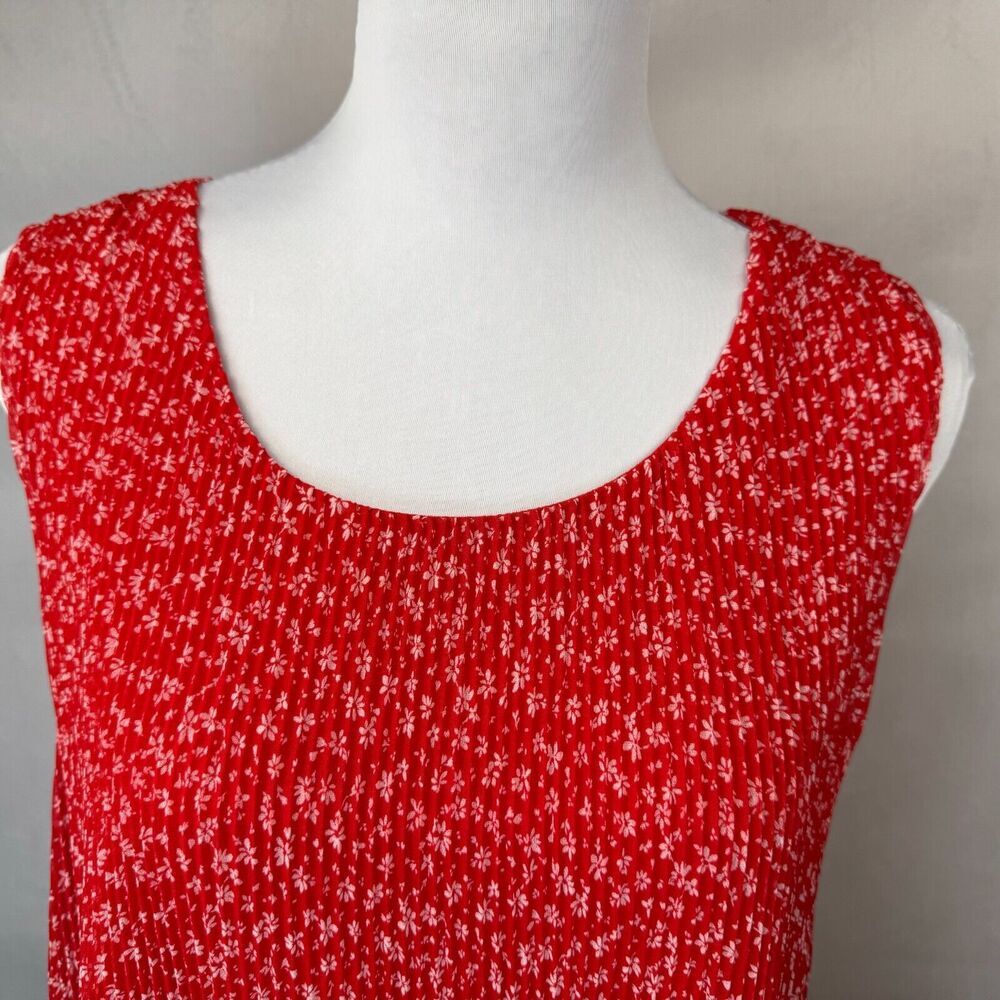 Pleione Ladies Top Sz S Accordion Swing Red White Flowers Sleeveless Lined