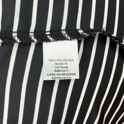 Elle Top Sz XS Flutter Sleeve Black White Stripes Round Neck Keyhole Side Slits