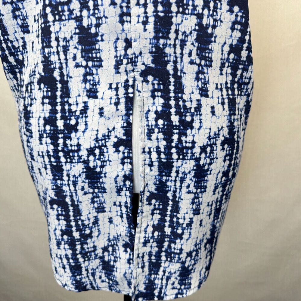 Lush Women Sz M Blue Geometrical Scoop Neck Semi-Sheer Loose Back center Slit
