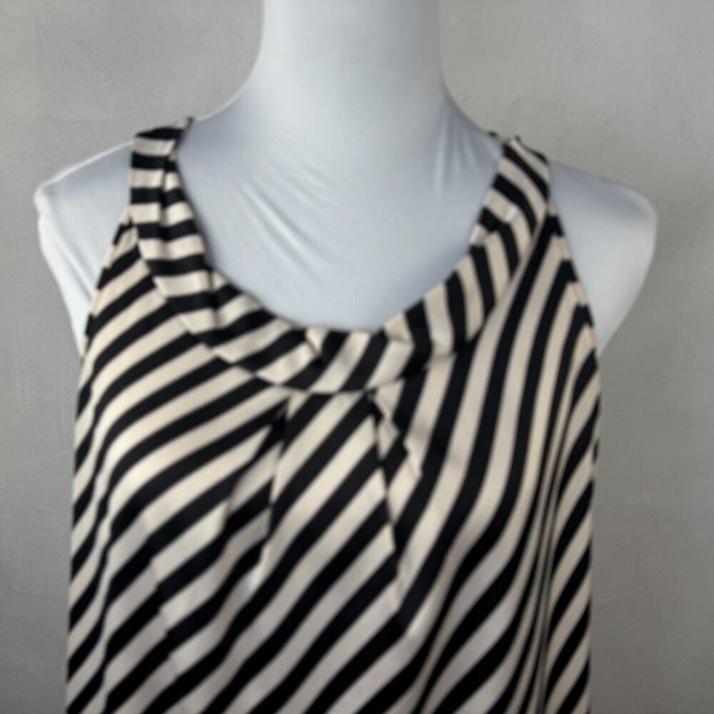 The Limited Women Top Size M Satin Striped Round Pleat Collar Sleeveless