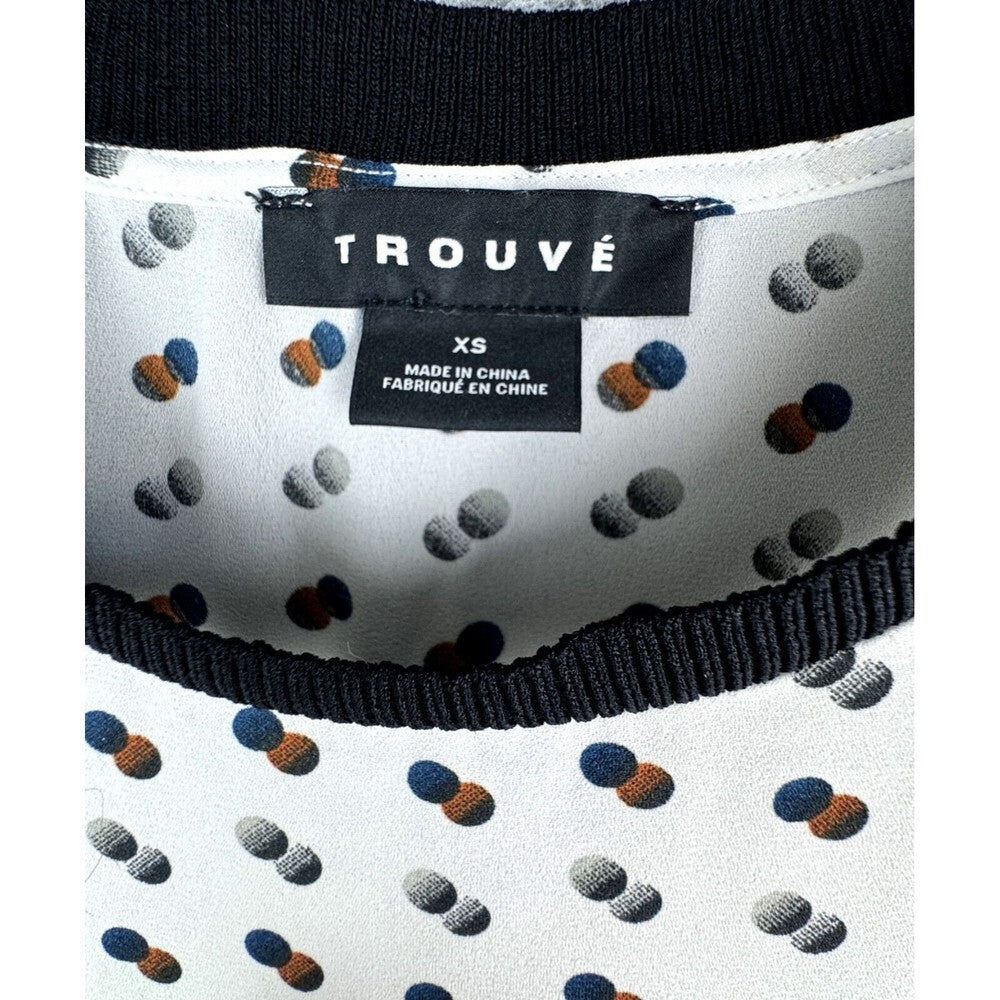 Trouve Women White top with Black knit neckline and waist Sleeveless Size XS