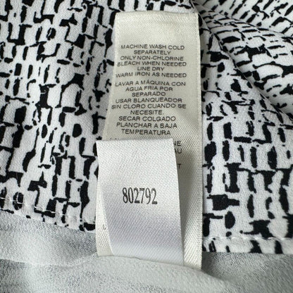 White House Black Market Top Sz XS Black White With Metal Detail Ruched sleeve