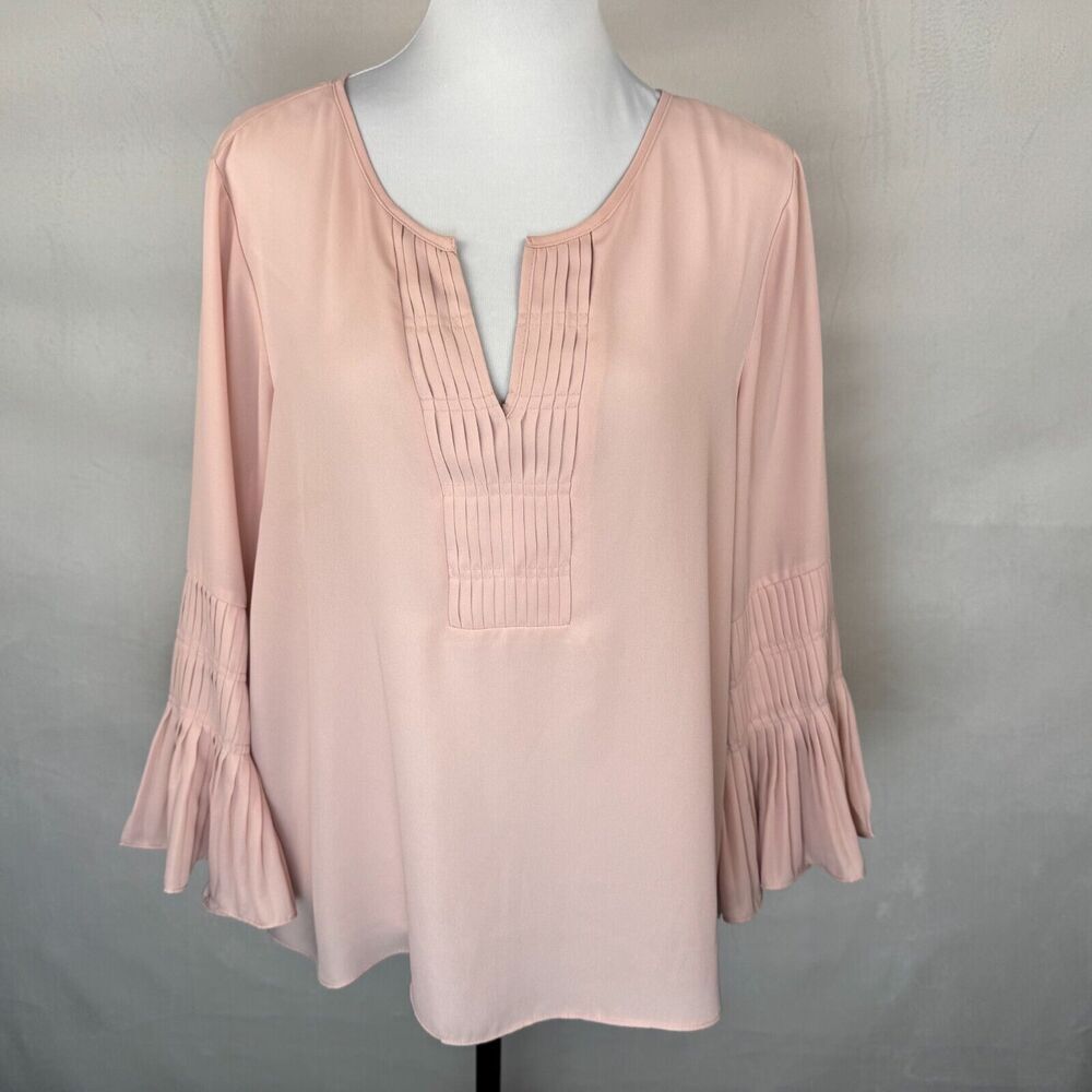 Zac & Rachel Blouse Sz L Dusty Pink Pleated Front Split Neck Flutter Sleeve