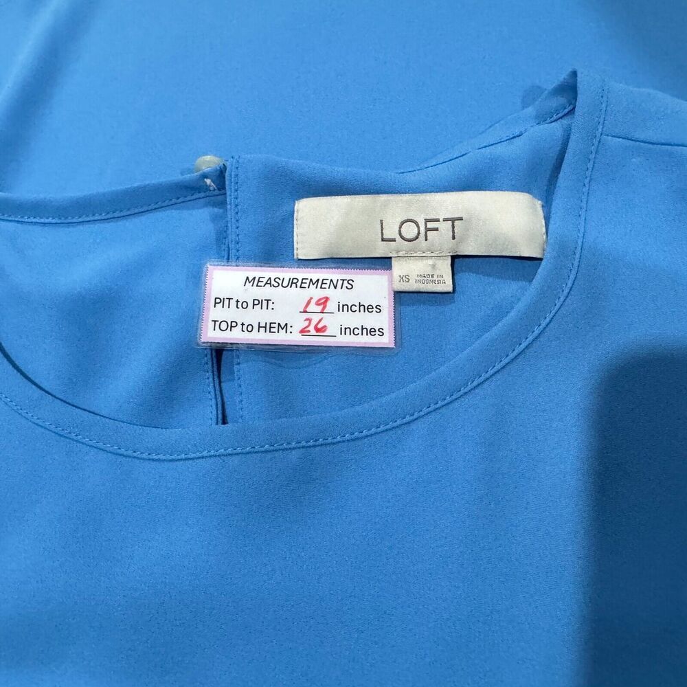LOFT  Sz XS Yoke Top Blue Boat Neck Sleeveless Pullover Keyhole Flare Sleeves
