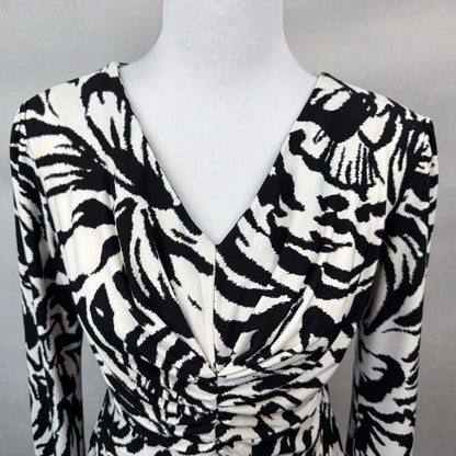 Alfani Women Sz P/P Black White Blouse V-Neck Ruched Front Long Sleeve