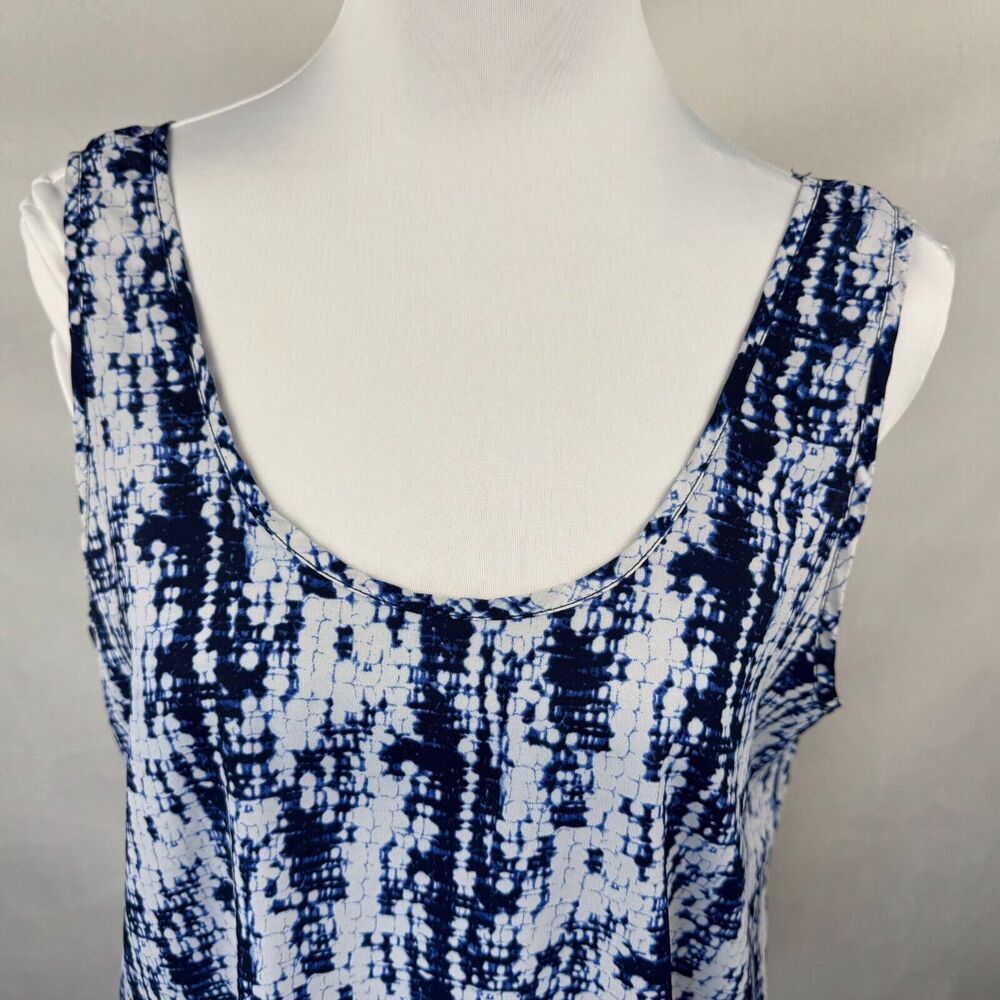 Lush Women Sz M Blue Geometrical Scoop Neck Semi-Sheer Loose Back center Slit