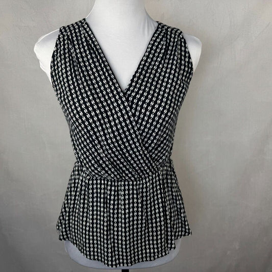 Chelsea 28 Women Sz XS Top Black Geo Ivory Print Peplum Surplice VNeck Faux Wrap