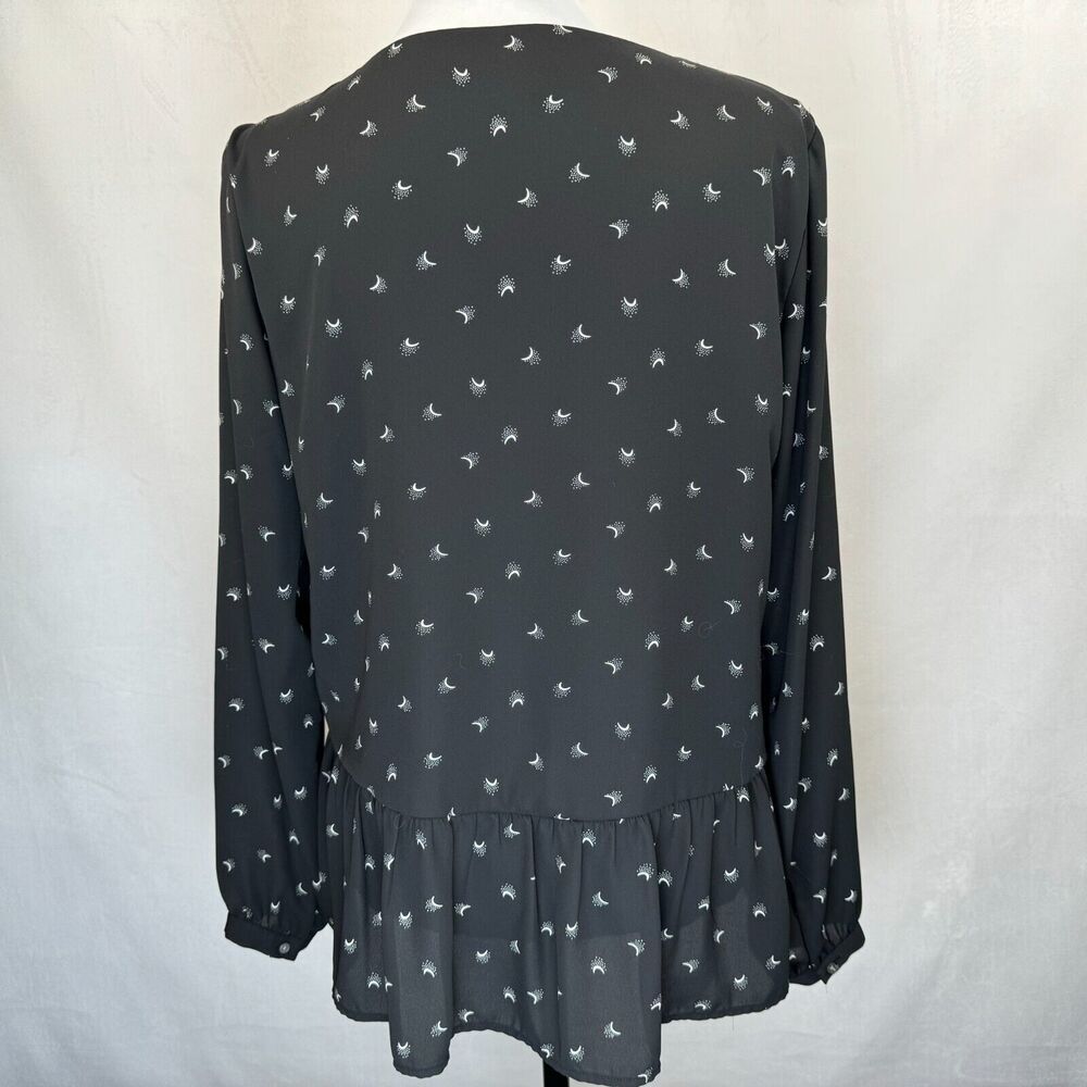 Loft Top Ladies Sz S Black Moon Print V-Neck Long Sleeves Peplum
