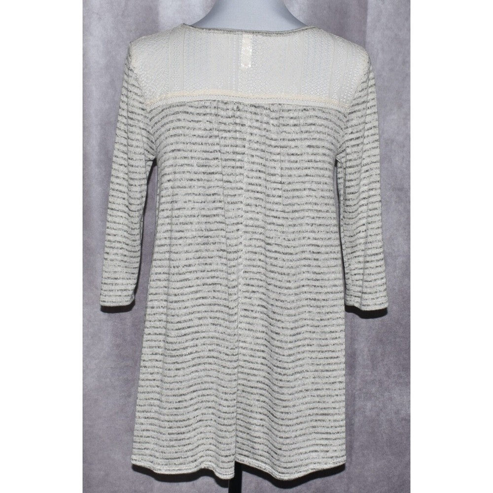 Xhilaration Cream top scoop Neckline back lace Blouse - Size Medium