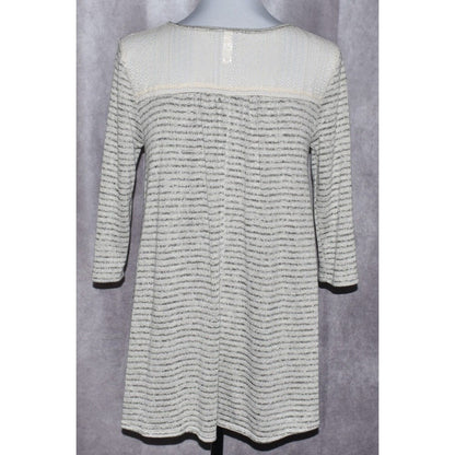 Xhilaration Cream top scoop Neckline back lace Blouse - Size Medium