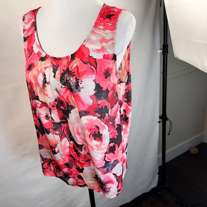 Kasper Top Sz PL Silky Satin Floral Blouse Scoop neck Sleeveless
