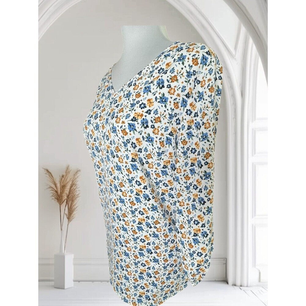 Mario Serrani Women Top Sz S NWT White Floral V-Neck 3/4 Sleeve B2120
