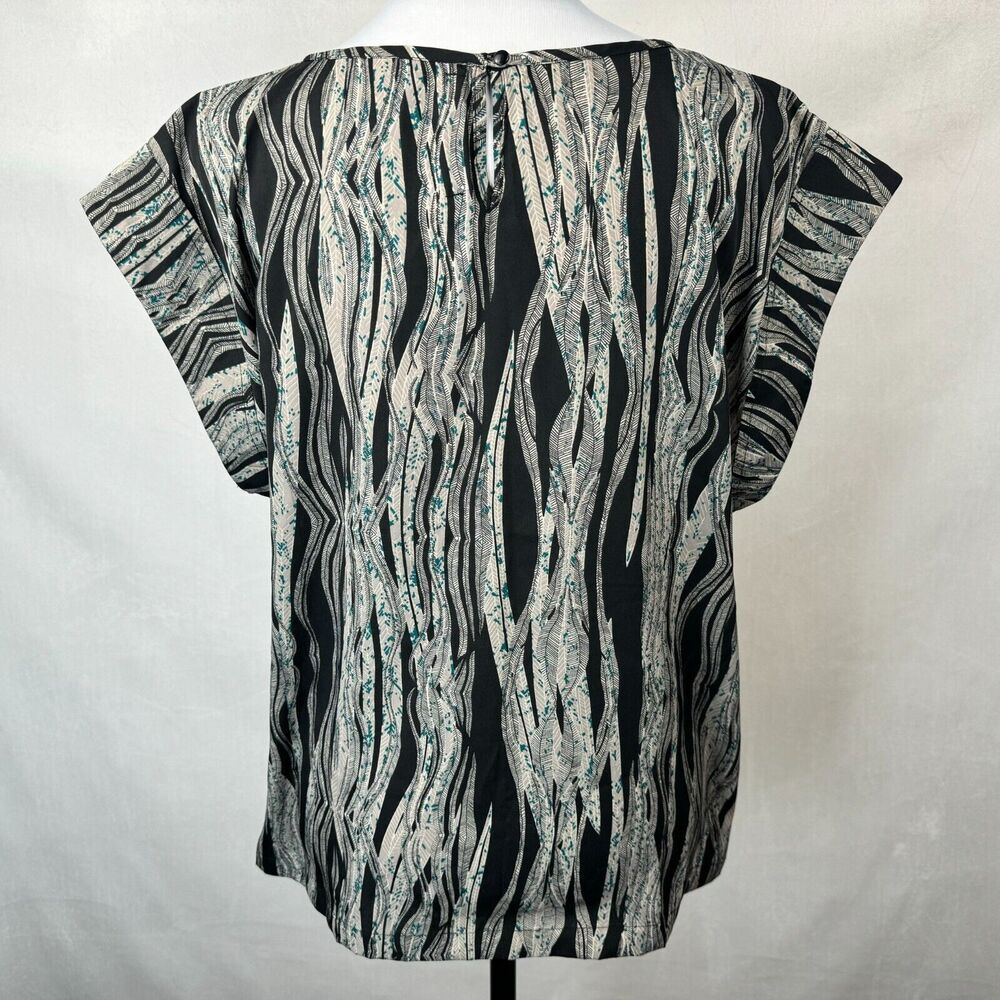W118 by Walter Baker Top Sz L Black Gray Green Print Round Neck Cap Sleeve