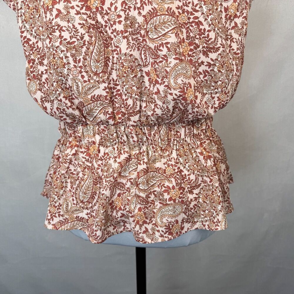 Alice Blue Women Sz M Floral Top Ruffle Crew Neck Cap Sleeves Elastic Waist