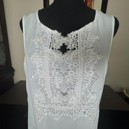 Zac & Rachel Top Sz M Sheer White Blouse Crochet Design On Front Sleeveless
