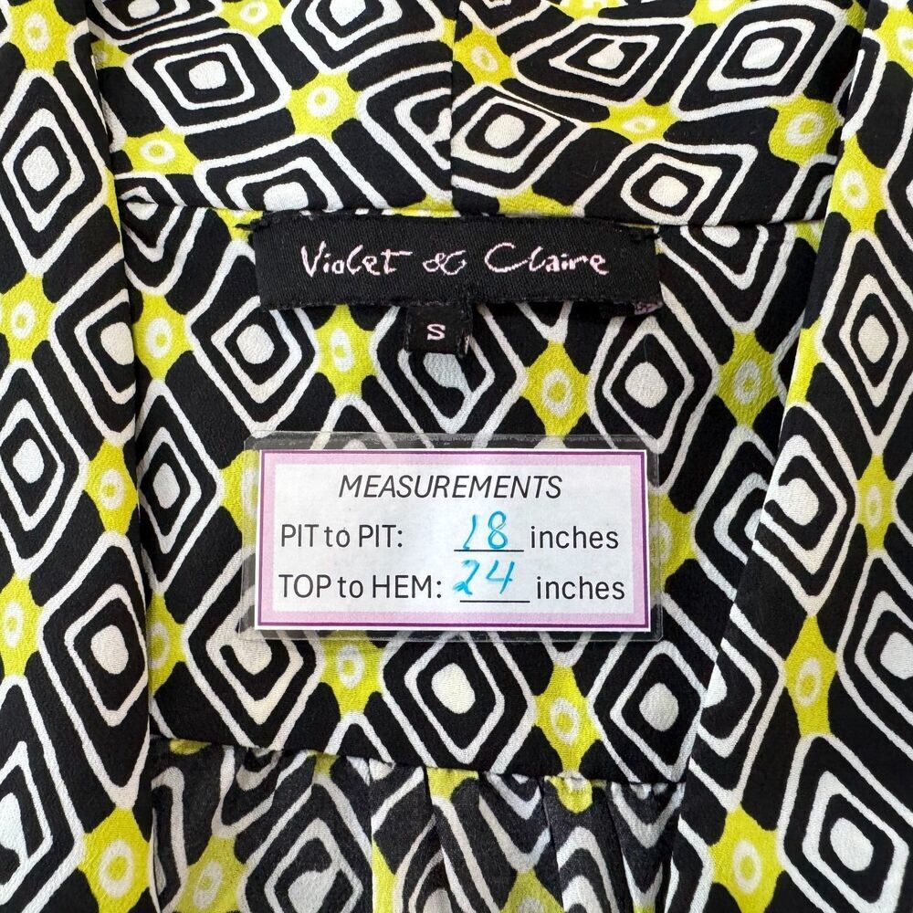 Violet & Claire Women Top Sz S Black Diamond Print Faux Wrap Drape Sleeveless