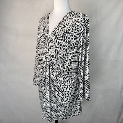 Liz Claiborne Sz 2X Blouse VNeck Twist Front Black White Geometric Business