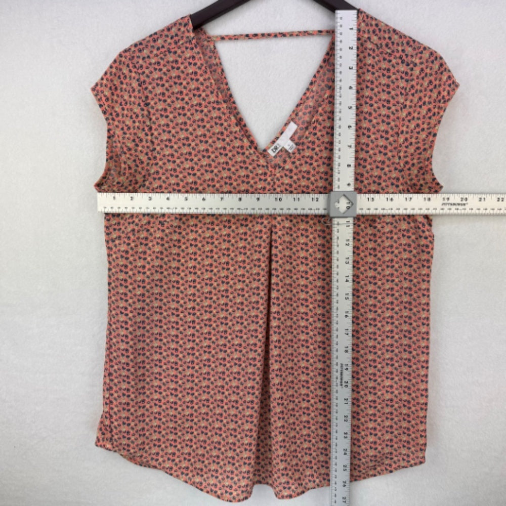 DR2 Blouse Ladies Sz S Pleated Front V-Neck Cap Sleeve Floral Multicolor