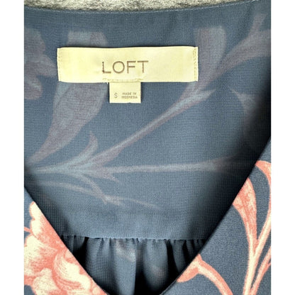 Loft Women Blue Top with Floral Pink Print Flutter Sleeve Size Small