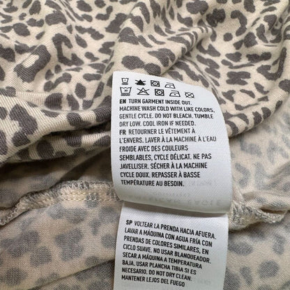 American Eagle Soft and Sexy Tee Sz XS Cheetah Animal Print Short Sleeve V-Neck