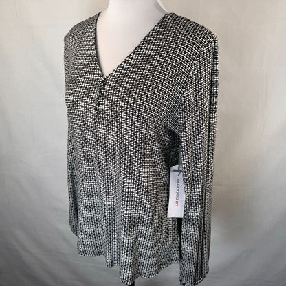 Liz Claiborne Blouse Sz S NWT Stretchy Black with White Print VNeck Long Sleeve