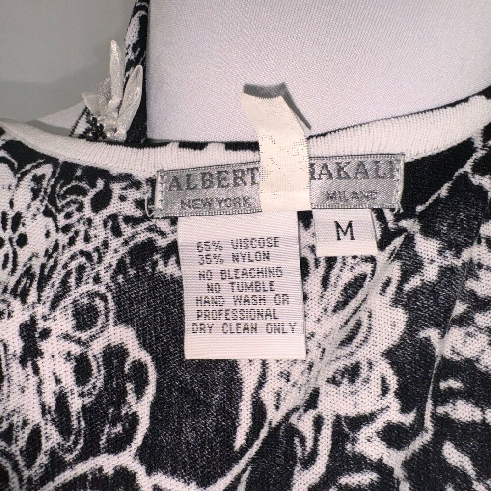 Alberto Makali Knit Top Sz M attached flowers with some Beads scoop neck