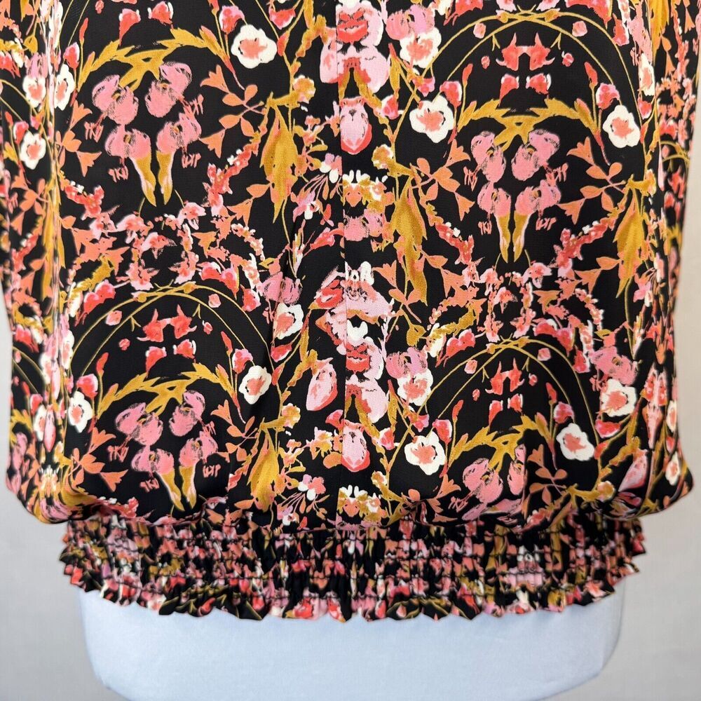 Roan Ryan Blouse Sz S Black Floral VNeck Sleeveless Elastic Waistline